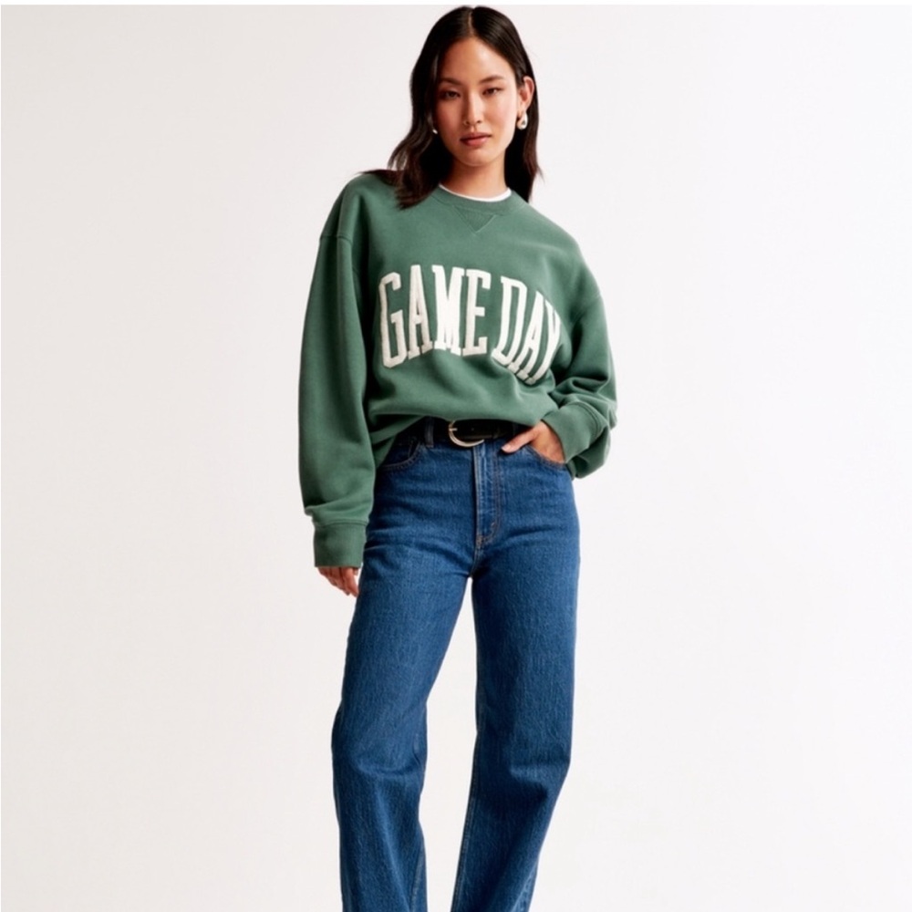 abercrombie & fitch | game day “sunday crew” sweatshirt